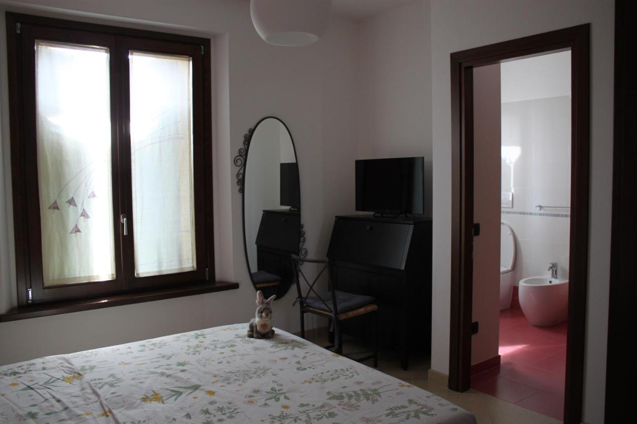La Casa Dei Gatti Bed & Breakfast Soragna Exterior photo